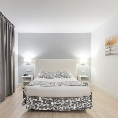 Hotel Soho Boutique Naranjos 3*